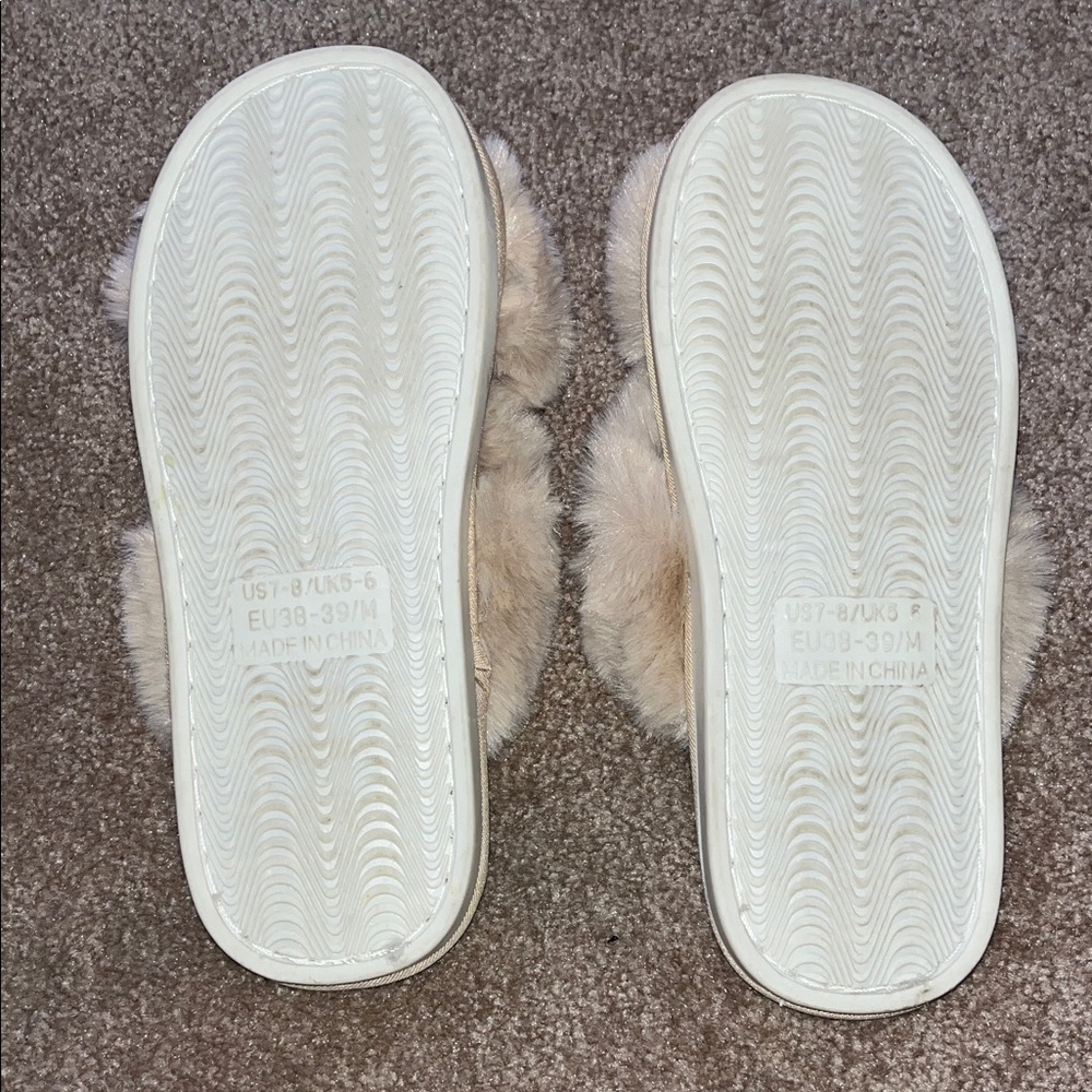Slippers - Picture 2 of 2